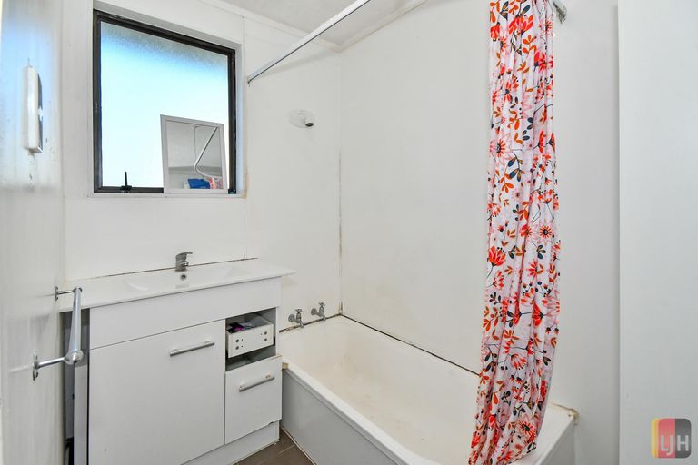 Photo of property in 67b Redcrest Avenue, Red Hill, Papakura, 2110