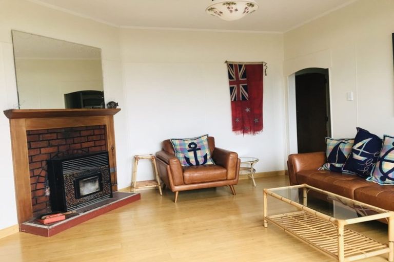 Photo of property in 201 Marine Parade, Seatoun, Wellington, 6022