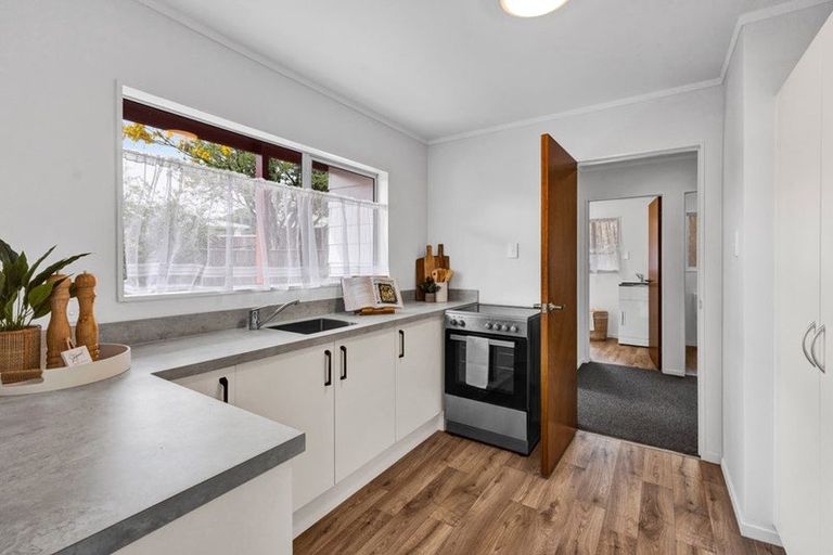 Photo of property in 2/19 Kenmore Street, Westown, New Plymouth, 4310