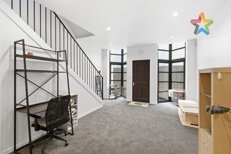 Photo of property in Mendosa Terraces Apartments, 26/9 Ebor Street, Te Aro, Wellington, 6011
