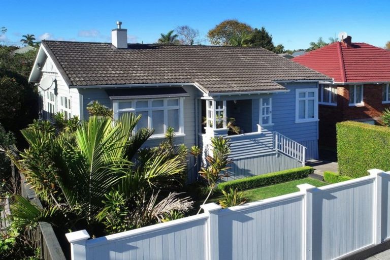 Photo of property in 8 Pine Street, Mount Eden, Auckland, 1041
