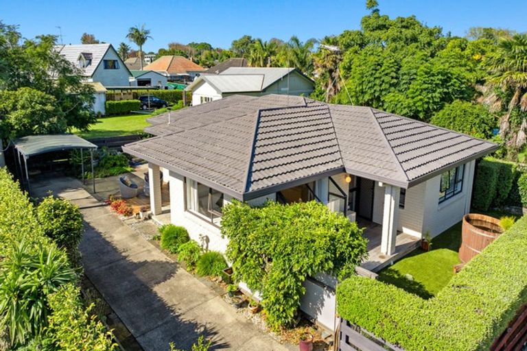 Photo of property in 29b View Road, Waiuku, 2123