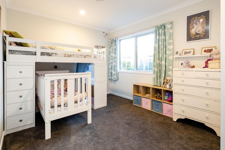 Photo of property in 14 Pukaki Place, Poraiti, Napier, 4112