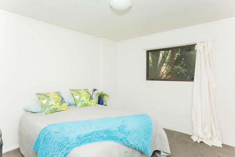 Photo of property in 57 Moana Road, Okitu, Gisborne, 4010