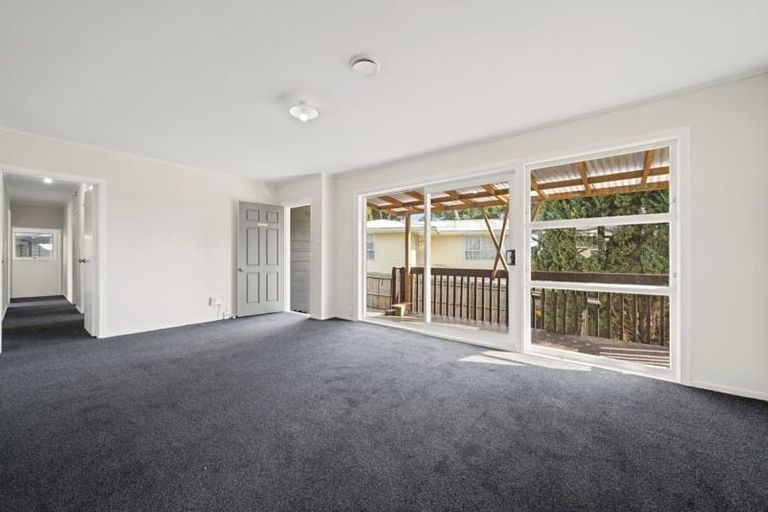 Photo of property in 9 Malmo Place, Manurewa, Auckland, 2102