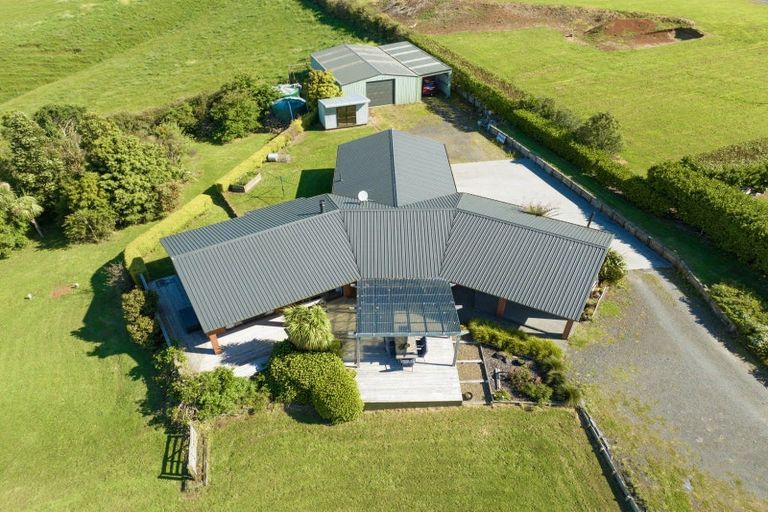 Photo of property in 118 Paparata Road, Bombay, 2675