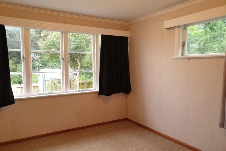 Photo of property in 15 Kiriwai Road, Paremata, Porirua, 5024