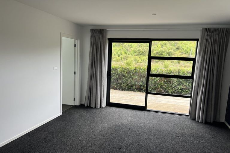Photo of property in 111 Whakaturou Crescent, Pyes Pa, Tauranga, 3112
