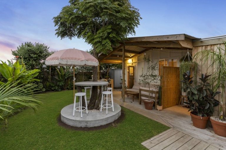 Photo of property in 105 Bell Street, Whangamata, 3620