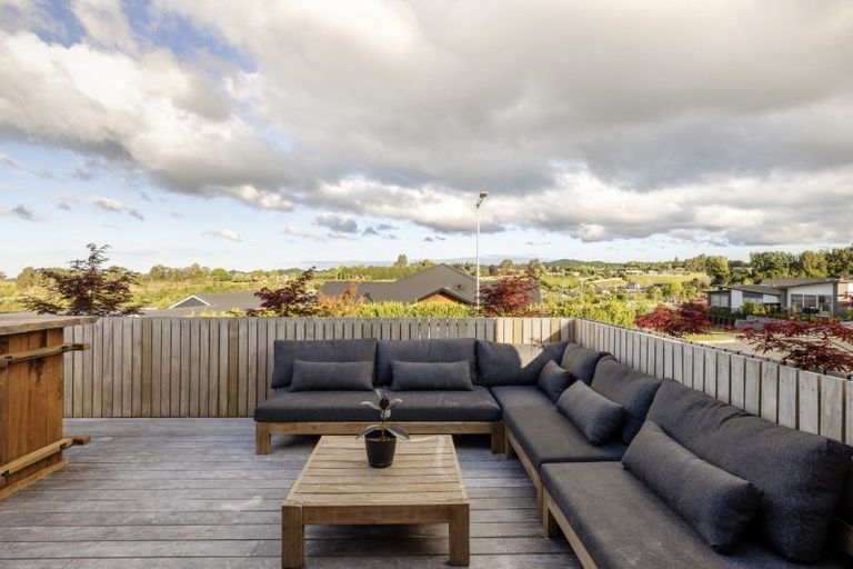 Photo of property in 1 Kiritiana Close, Pyes Pa, Tauranga, 3112