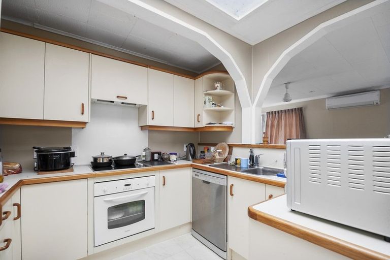 Photo of property in 218 Balmoral Drive, Tokoroa, 3420