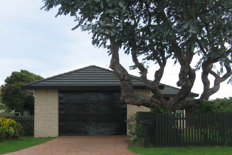 Photo of property in 15 Watson Drive, Paraparaumu Beach, Paraparaumu, 5032