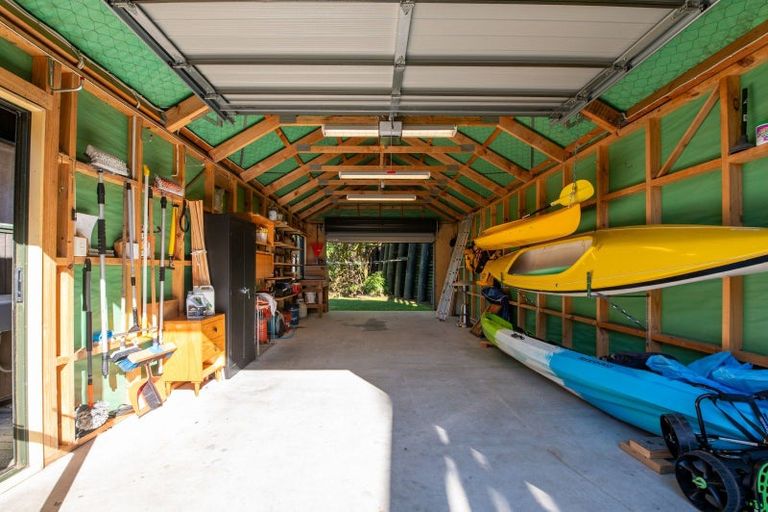 Photo of property in 240 Spencer Road, Lake Tarawera, Rotorua, 3076