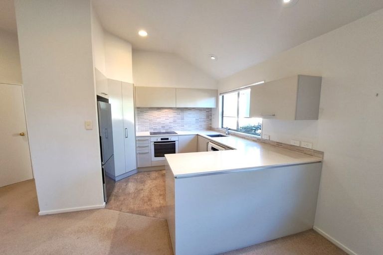 Photo of property in 1/2 Tobruk Crescent, Milford, Auckland, 0620