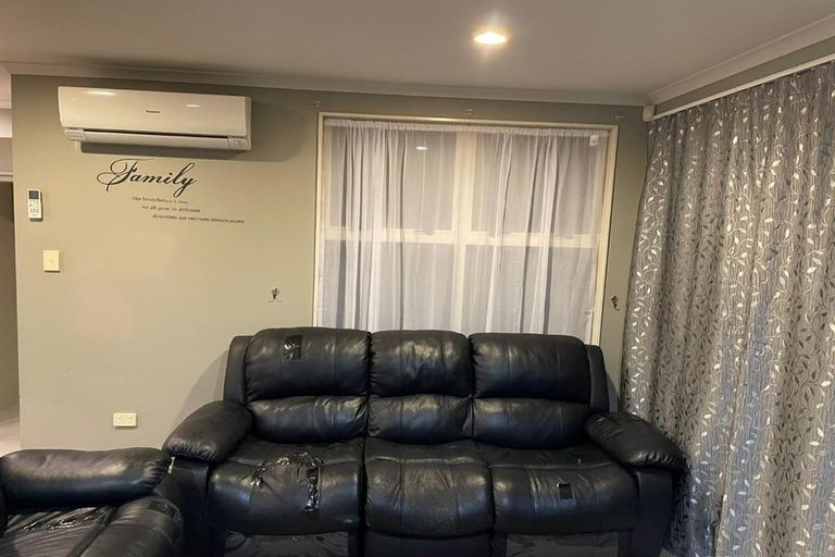 Photo of property in 43 Bruce Pulman Drive, Takanini, 2112