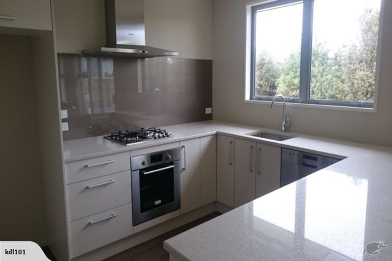 Photo of property in 4 Puhara Avenue, Parklands, Christchurch, 8083