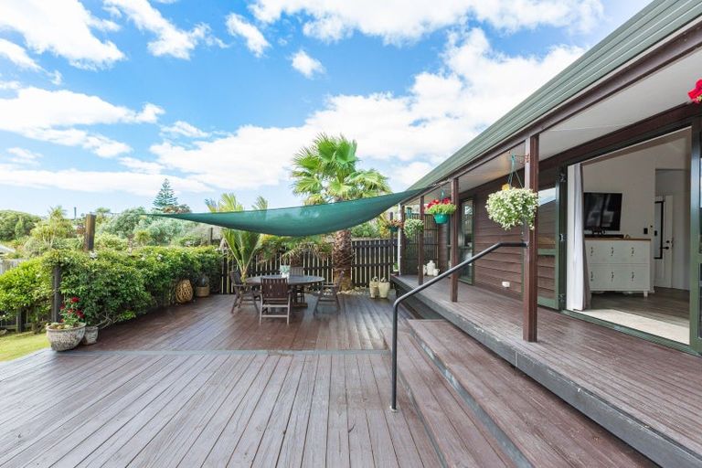 Photo of property in 49 Gawler Street, Te Horo Beach, Otaki, 5581
