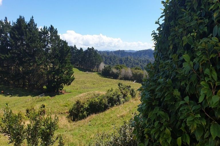 Photo of property in 766 Kaka Road, Okoki, Urenui, 4375
