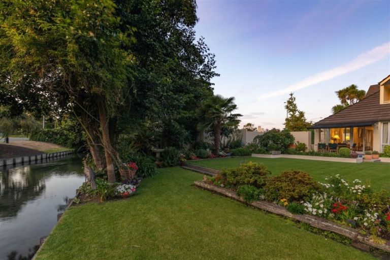 Photo of property in 61 Fendalton Road, Fendalton, Christchurch, 8014