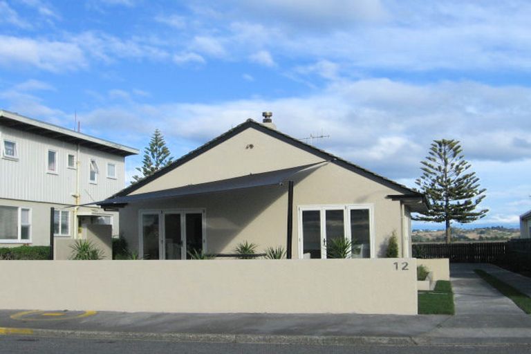 Photo of property in 12 The Esplanade, Westshore, Napier, 4110