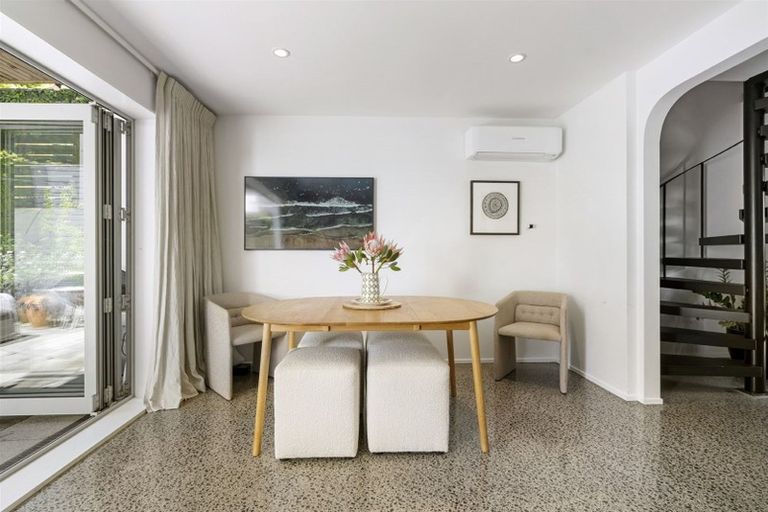 Photo of property in 1/20 Maritime Terrace, Birkenhead, Auckland, 0626