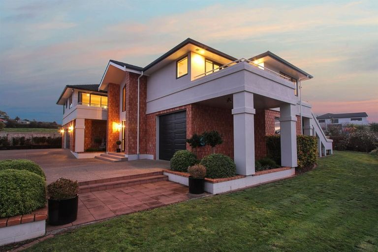 Photo of property in 241 Wellington Street, Pukekohe, 2120