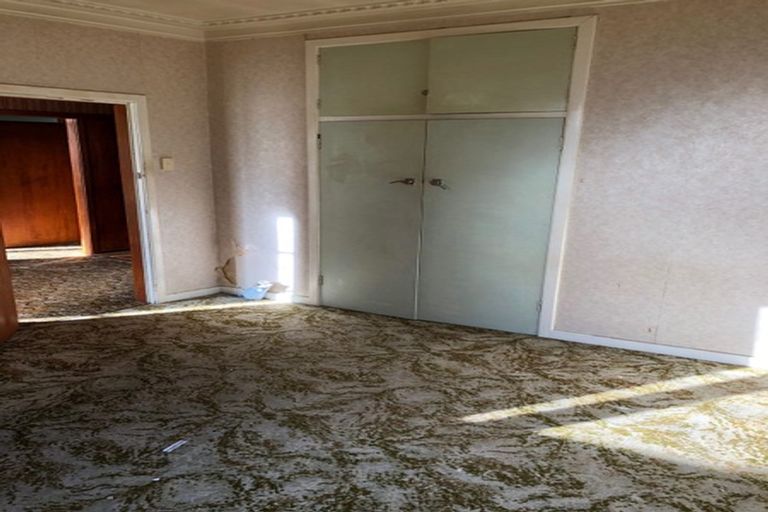 Photo of property in 13 Hunter Street, Edendale, 9825