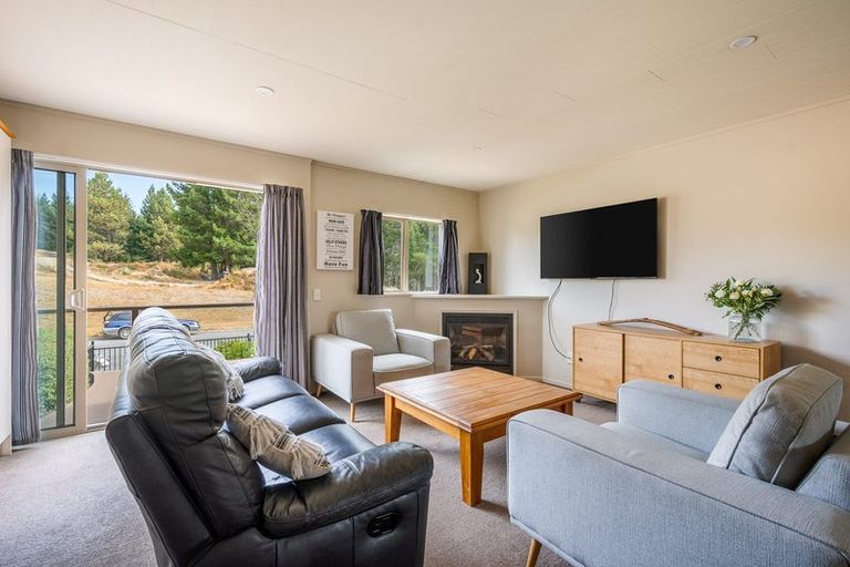 Photo of property in 8/43 Plantation Road, Wanaka, 9305