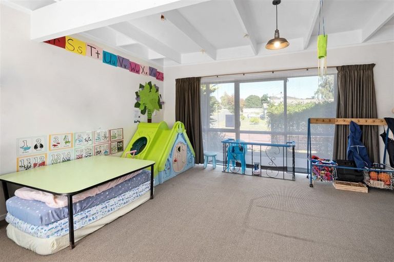 Photo of property in 28 Hyde Avenue, Richmond Heights, Taupo, 3330