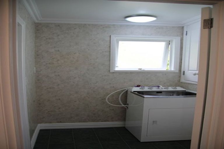 Photo of property in 22 Acacia Road, Torbay, Auckland, 0632