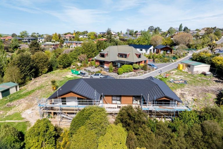 Photo of property in 17 Freyberg Road, Fairfield, Dunedin, 9018