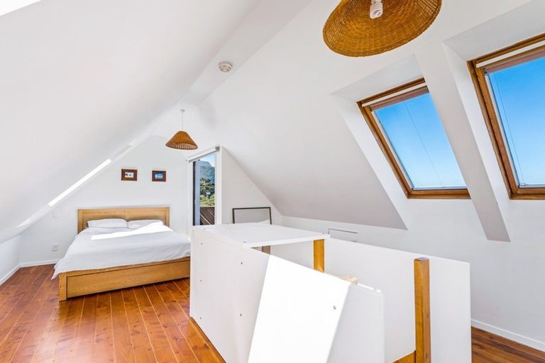 Photo of property in 32 Cluny Road, Plimmerton, Porirua, 5026