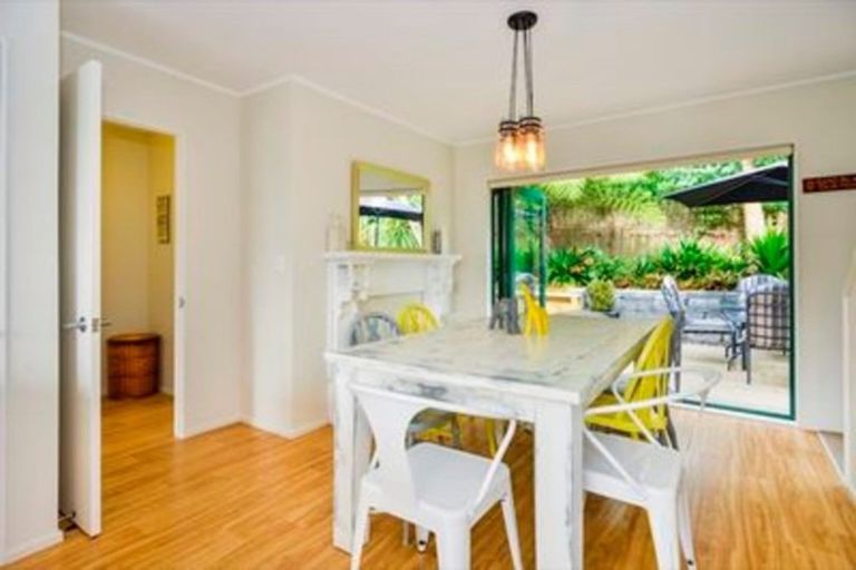 Photo of property in 24 Brookvale Park, Stanmore Bay, Whangaparaoa, 0932