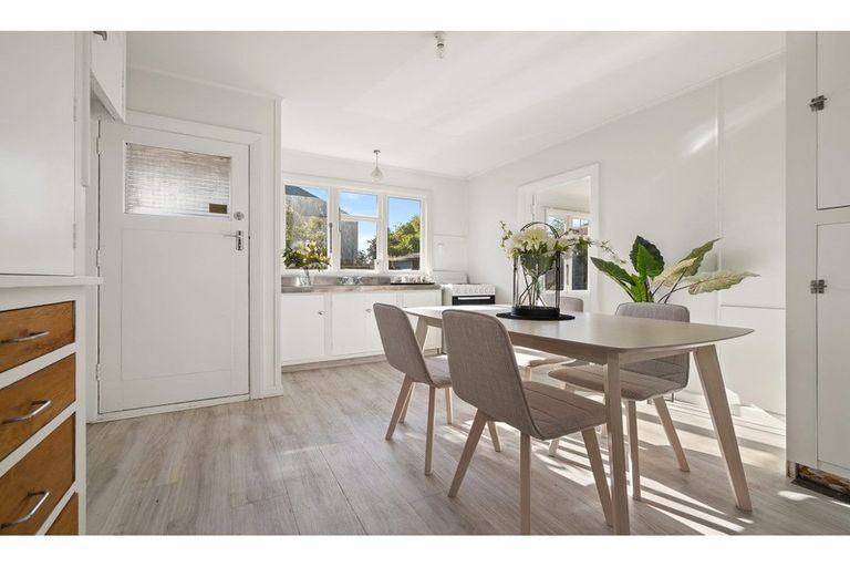 Photo of property in 141 Bower Avenue, New Brighton, Christchurch, 8083