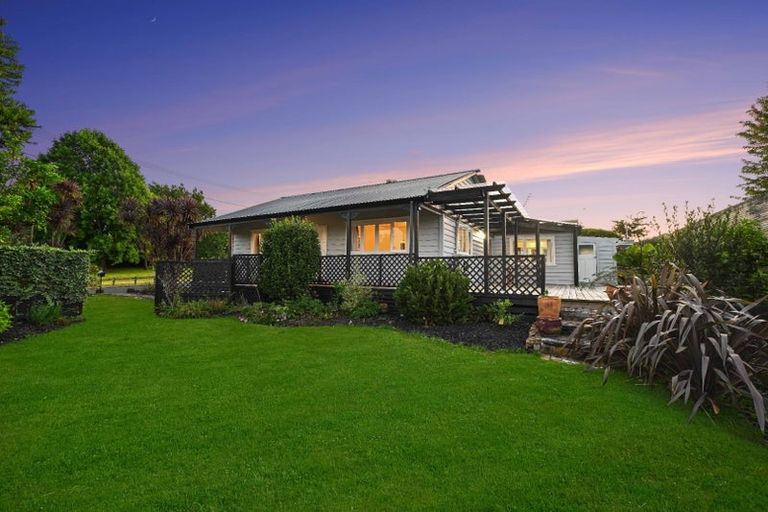 Photo of property in 15 Sillary Street, Hamilton East, Hamilton, 3216