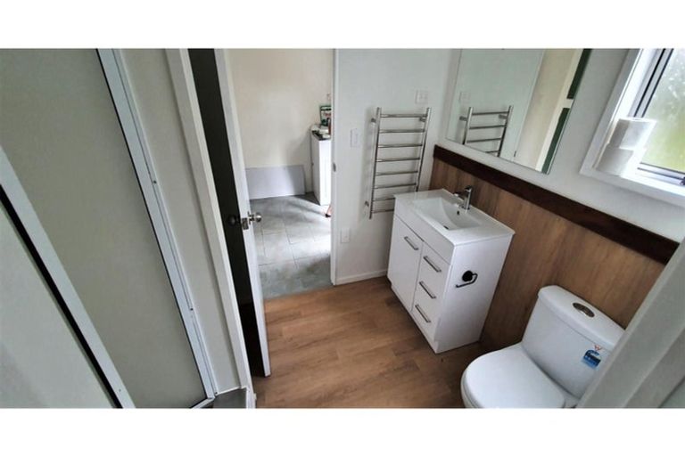 Photo of property in 26 Ferry Parade, Herald Island, Auckland, 0618