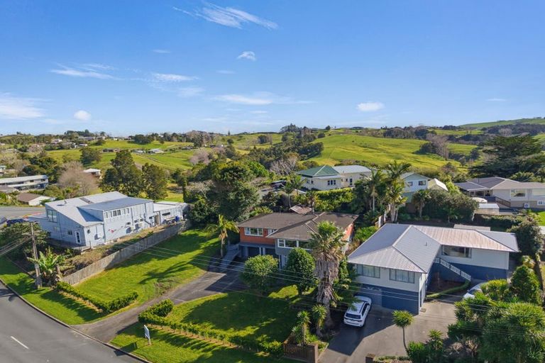 Photo of property in 2 Bickerstaffe Road, Maungaturoto, 0520