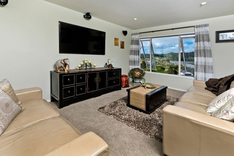 Photo of property in 82 Pohutukawa Parade, Riverhead, 0820