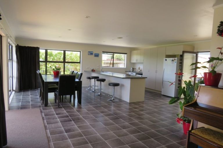 Photo of property in 582 Pahi Road, Pahi, Paparoa, 0571