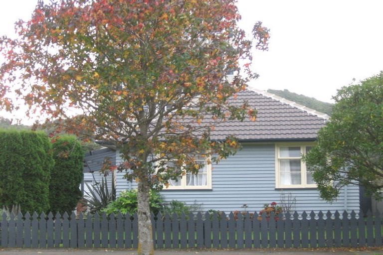 Photo of property in 209 Taita Drive, Avalon, Lower Hutt, 5011