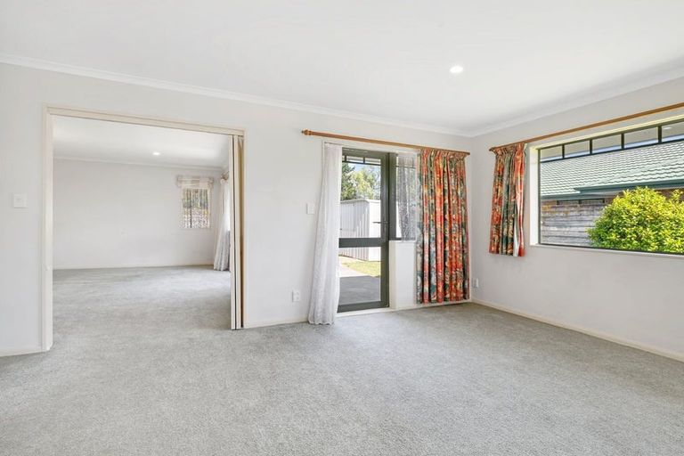 Photo of property in 30 Strachan Way, Highbury, Palmerston North, 4412