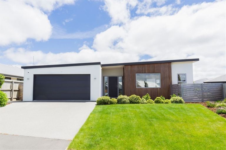 Photo of property in 8 Piper Street, Halswell, Christchurch, 8025