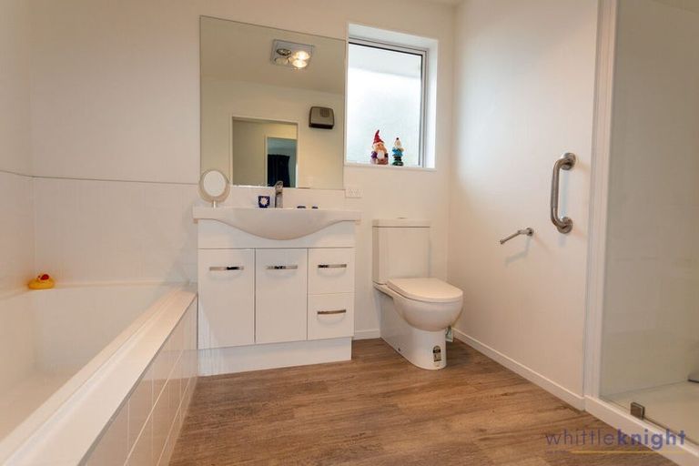 Photo of property in 30 Woodgrove Avenue, North New Brighton, Christchurch, 8083