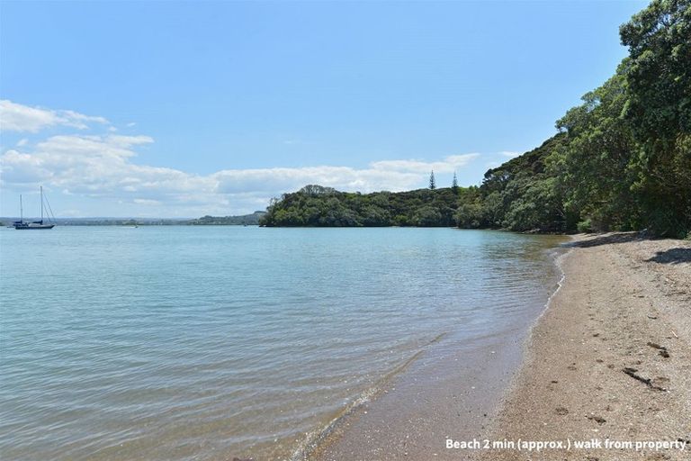 Photo of property in 88 Doves Bay Road, Kerikeri, 0294