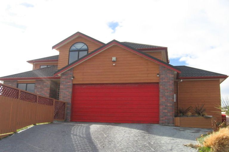 Photo of property in 84 Frobisher Street, Island Bay, Wellington, 6023