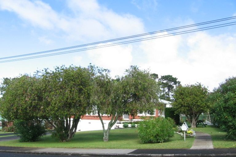 Photo of property in 2/15 Greenhill Crescent, Pakuranga, Auckland, 2010