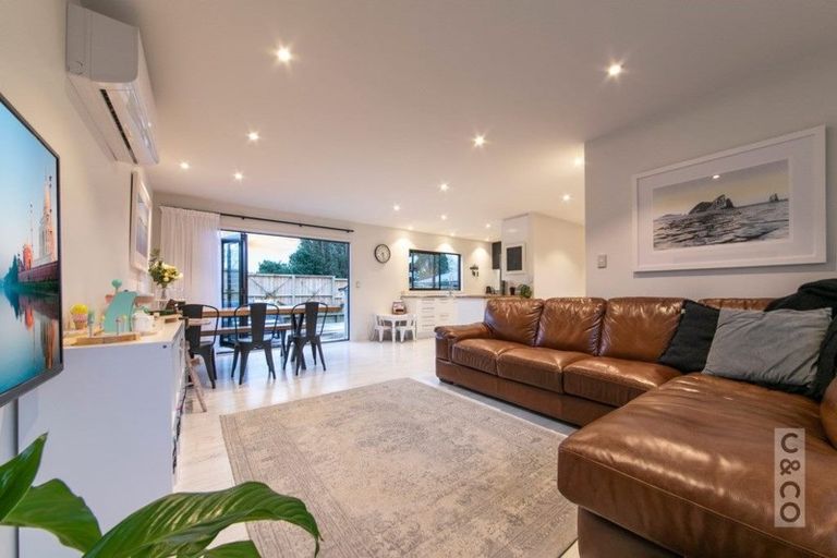 Photo of property in 27 Maude Street, Riverhead, 0820