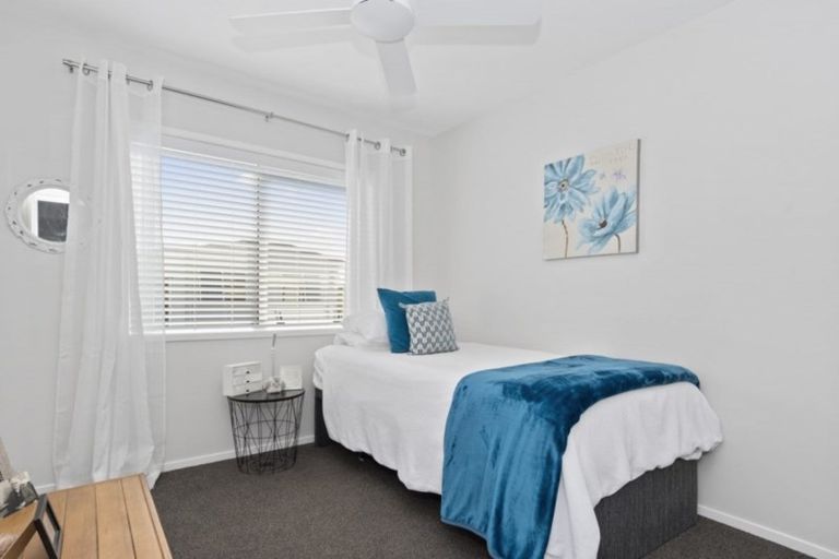 Photo of property in 11 Kamahi Crescent, Papamoa Beach, Papamoa, 3118