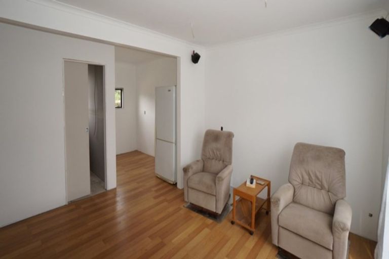 Photo of property in 12 Manaia View Road, One Tree Point, 0118