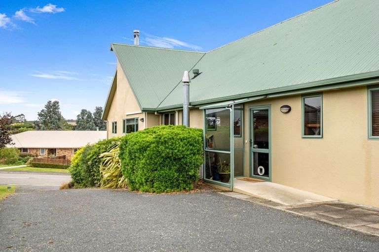 Photo of property in 12 Grove Avenue, Weston, Oamaru, 9401
